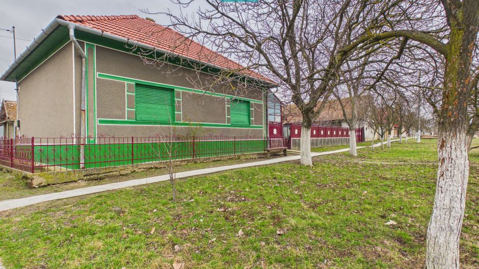 Casă cu 3 camere și teren de 1400 mp în Mișca - Poză 13