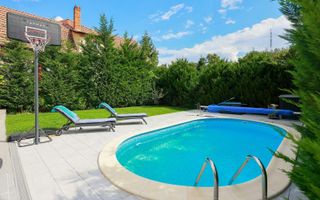 Vilă cu piscină, mobilată și utilată. Comision 0%. 410.000 Euro neg - Poză 5