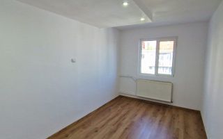Aparament de vanzare in zona Craiovita - Poză 9