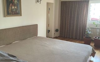 De vanzare Apartament 3 camere Matei Basarab, Calarasi, Central - Poză 2