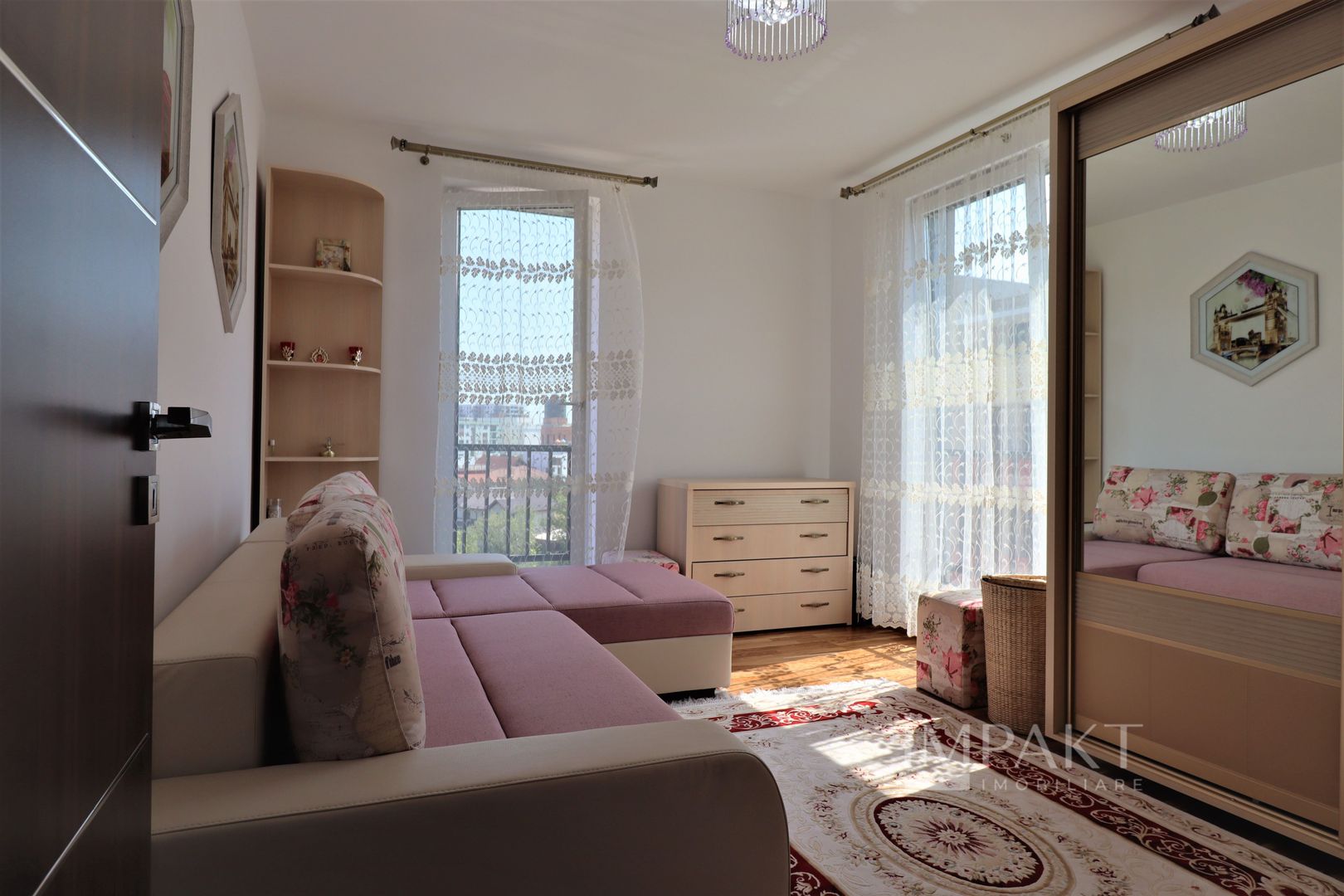 Apartament spatios de 3 camere si 2 bai, zona Andrei Muresanu Sud! - Poză 9