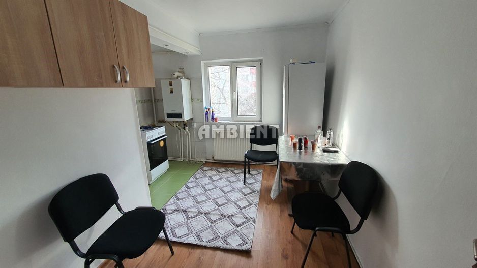 Apartament 2 camere, etaj 1, zona TRAIAN; - Poză 2