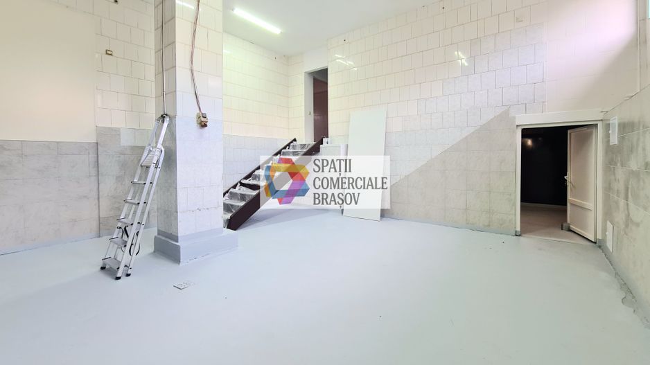 Spatiu comercial de închiriat cu 380 w, Brasov - 100 mp # plus-imo.ro - Poză 1