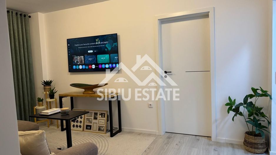 Apartament 3 camere 2 bai, pivita recent renovat-in Sibiu M.Viteazul - Poză 2