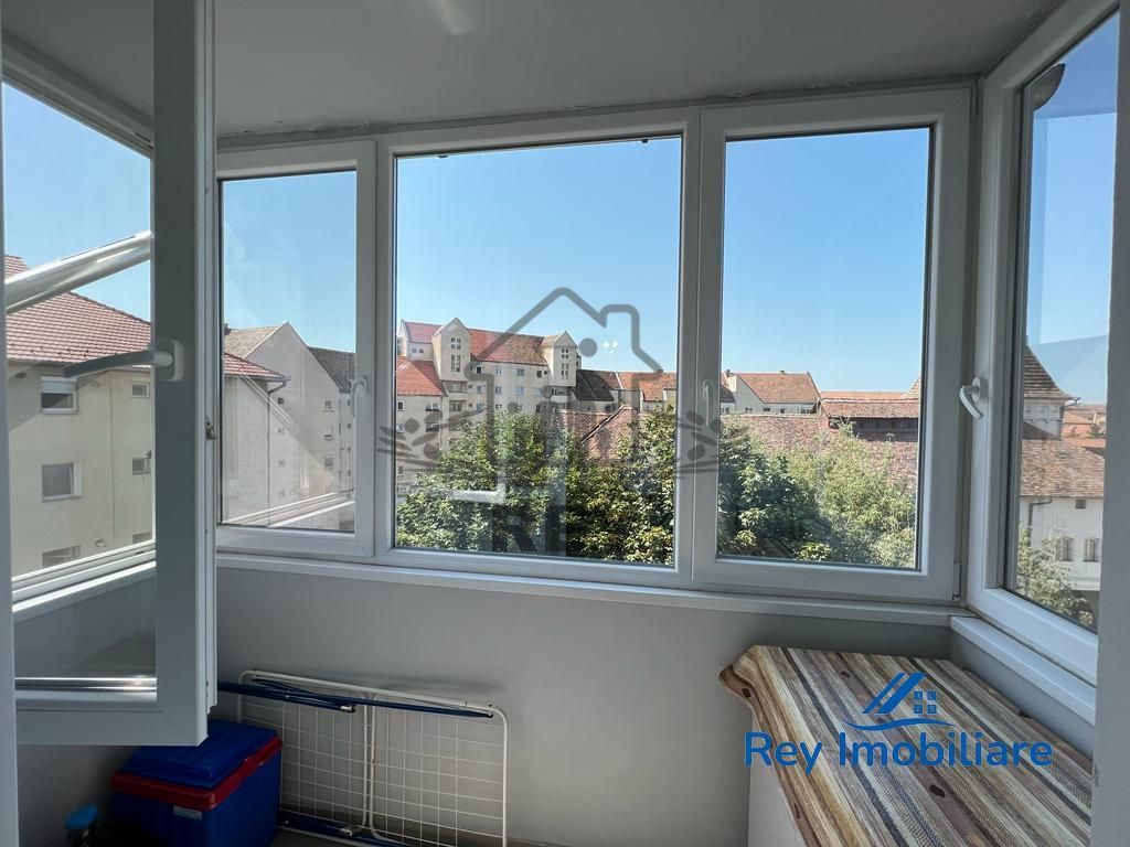 Apartament decomandat de vânzare zona Bâlea 2 camere 2 balcoane - Poză 9