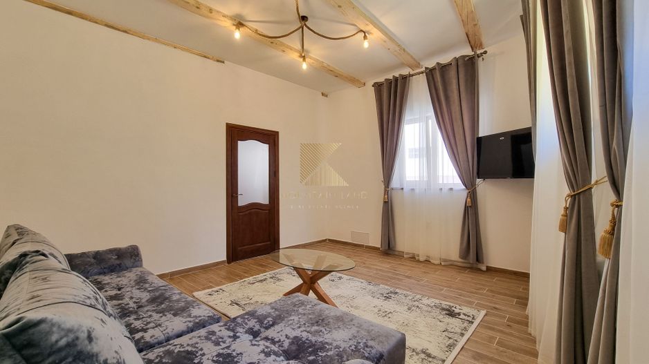 Casă individuală complet renovată, situată în centrul istoric al Brașo - Poză 9