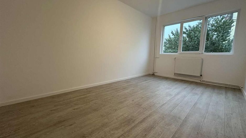 2 camere et 3 Sagului-Dambovita centrala proprie - Poză 13