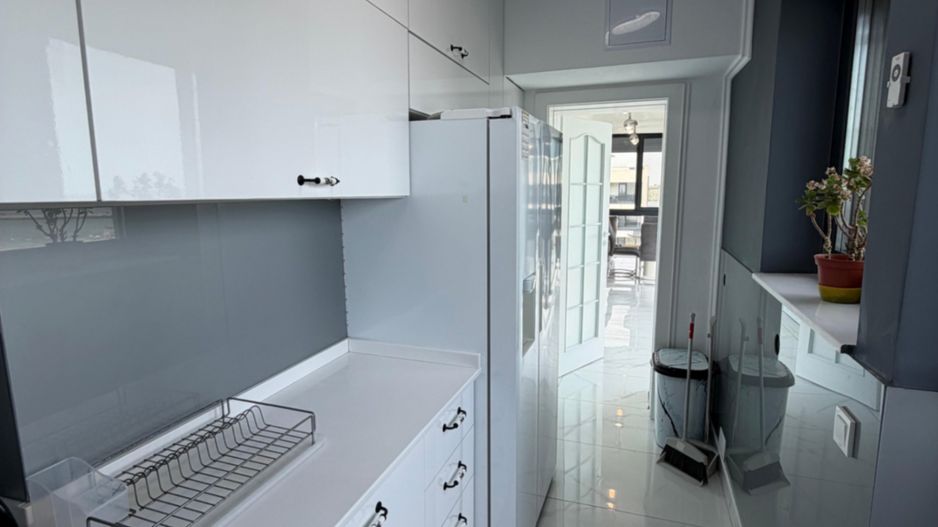 Penthouse Mamaia + 2 terase + curte 3 locuri de parcare - Poză 18