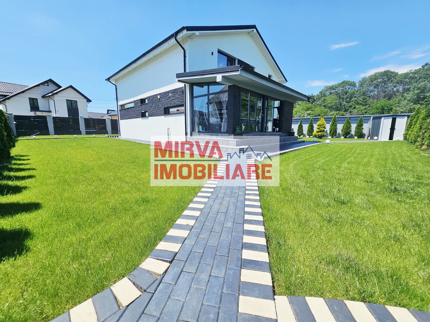 Vila moderna din Strejnicu – confort, natura și intimitate - Poză 1