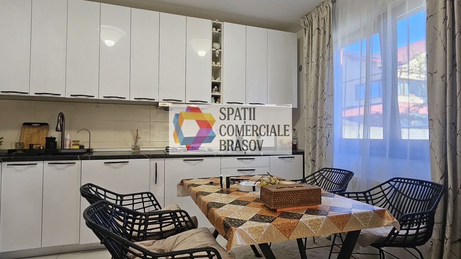 Casă individuala 5 camere de vânzare - zona Tractorul, Coresi - 270 mp - # plus - Poză 9