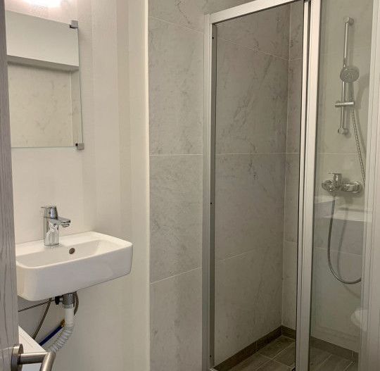 Inchriere Apartament 3 Camere zona Ultracentrala Bloc Nou - Poză 6