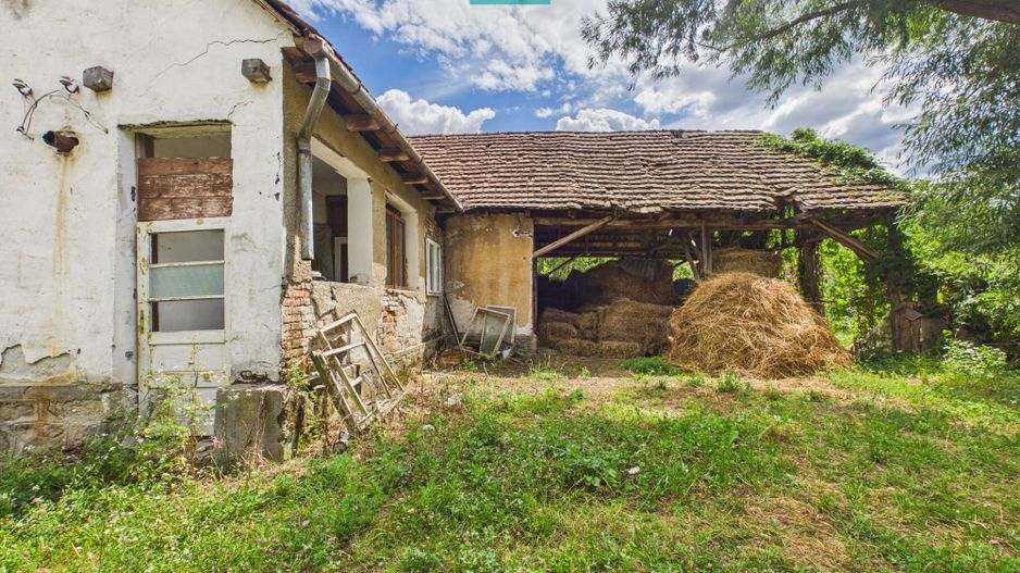 Casă cu teren de 2341 mp, în Bonțești, Arad - Poză 5