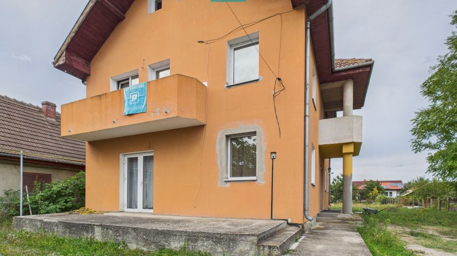 Casă cu 5 camere în Remetea Mare - Poză 19