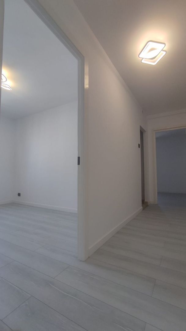 Apartament 3 camere Metrou Nicolae Grigorescu 67 mp - Poză 5