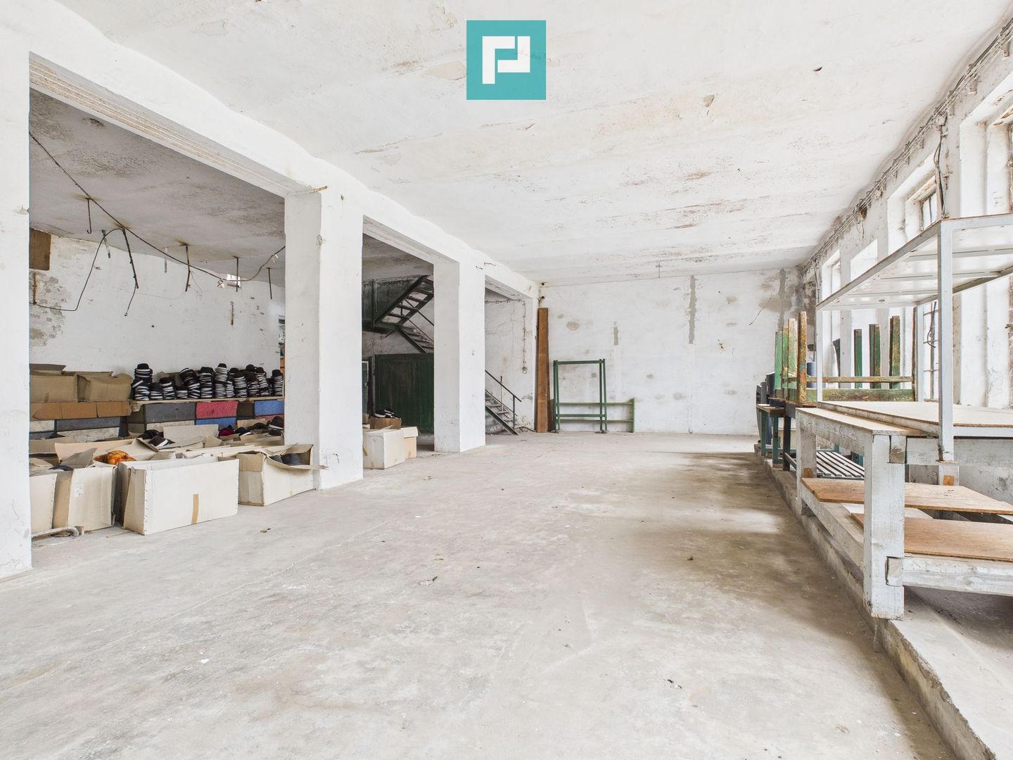 Spațiu de investiții 500 mp în Periam - Poză 1