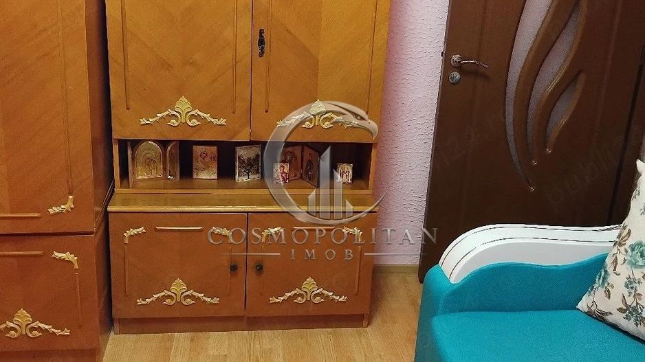 Apartament cu 3 camere ~ zona Rm. Sarat ~ etaj 3din4 ~ confort 1 - Poză 4