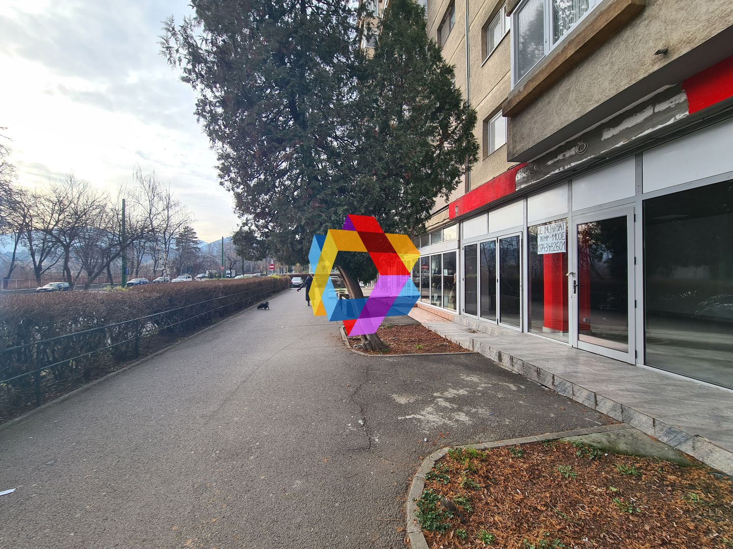 Spatiu comercial de închiriat Brasov - 78 mp  # spatii-comerciale-brasov.ro - Poză 2