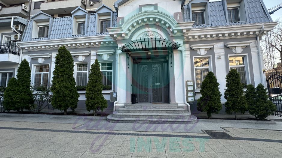 Casă renovată și consolidată, ideală pentru birouri sau activități comerciale - Poză 1