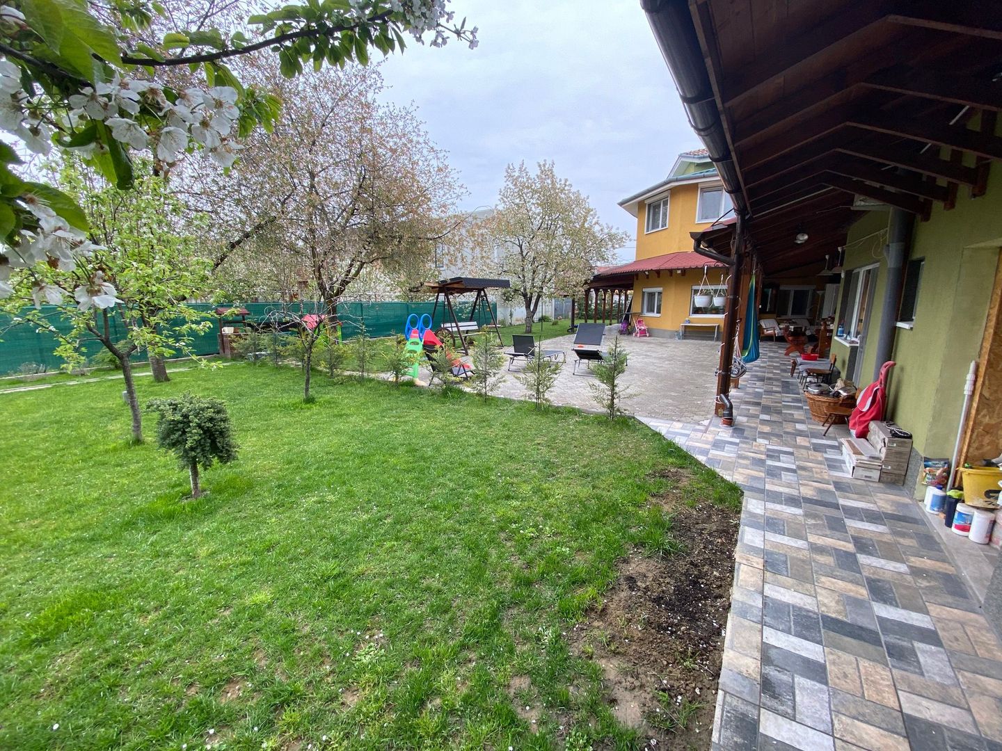 Casa cu 2 apartamente in zona Braytim - Poză 26