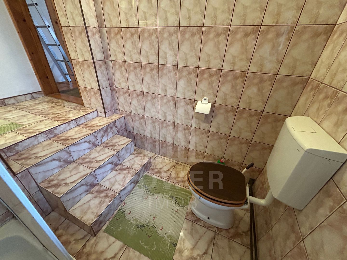Apartament la casă de închiriat - Șelimbăr, Sibiu - Poză 13