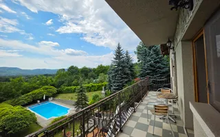 Casă Vilă cu 9 camere și piscină încălzită în localitatea Cornu - Poză 15