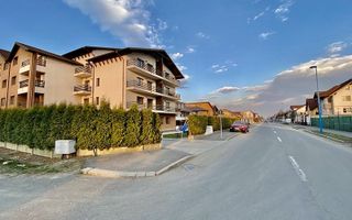 Apartament de inchiriat, zona linistita in cartierul Tractorul. - Poză 32