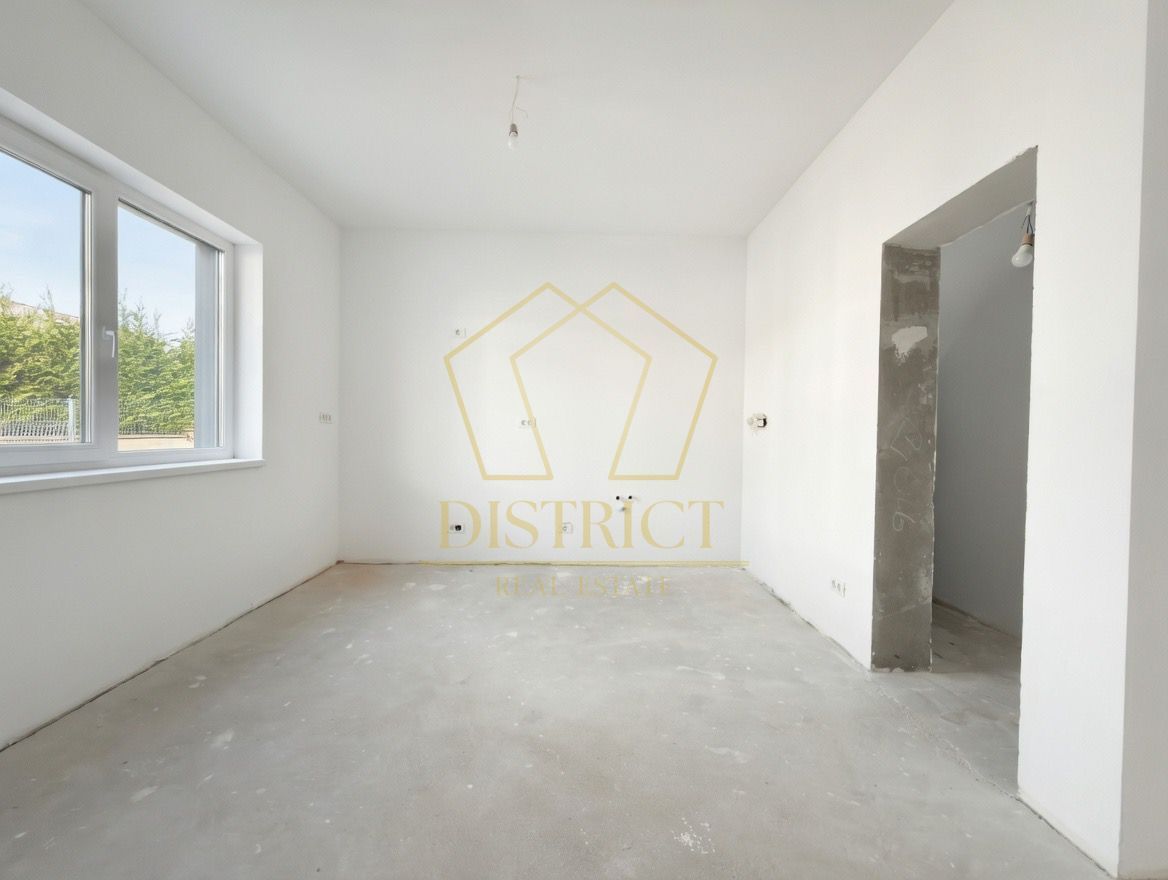 Duplex superb cu 5 camere despartit prin garaj | Dumbravita - Poză 2