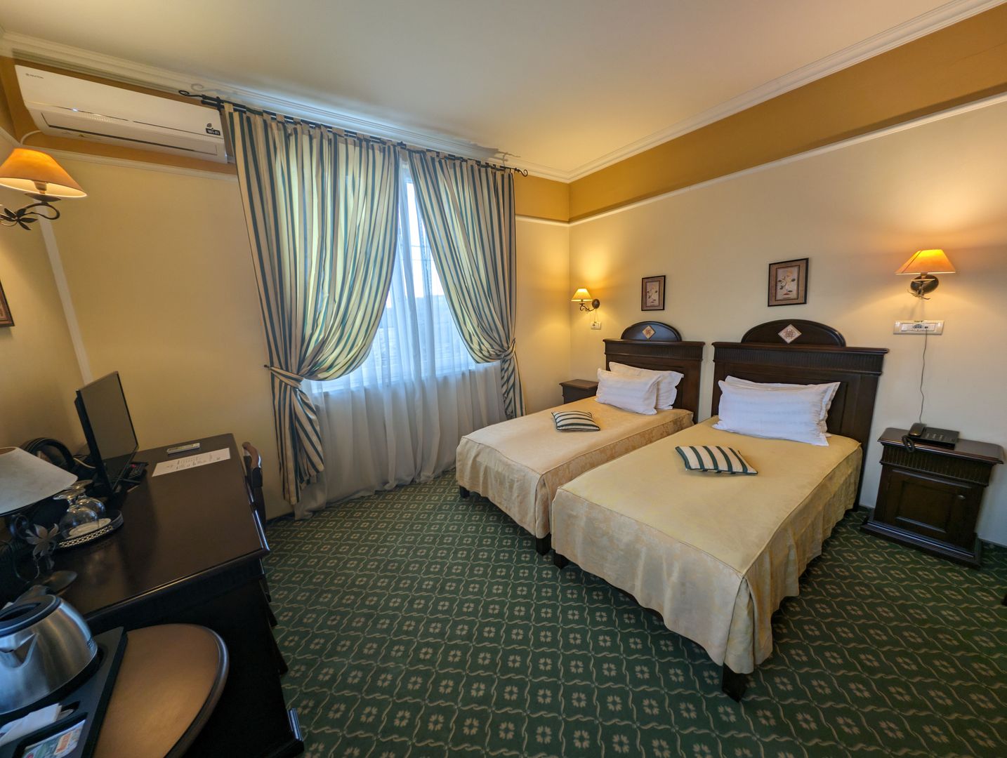 Imobil comercial P+2E+M - 28 Camere - Poză 3