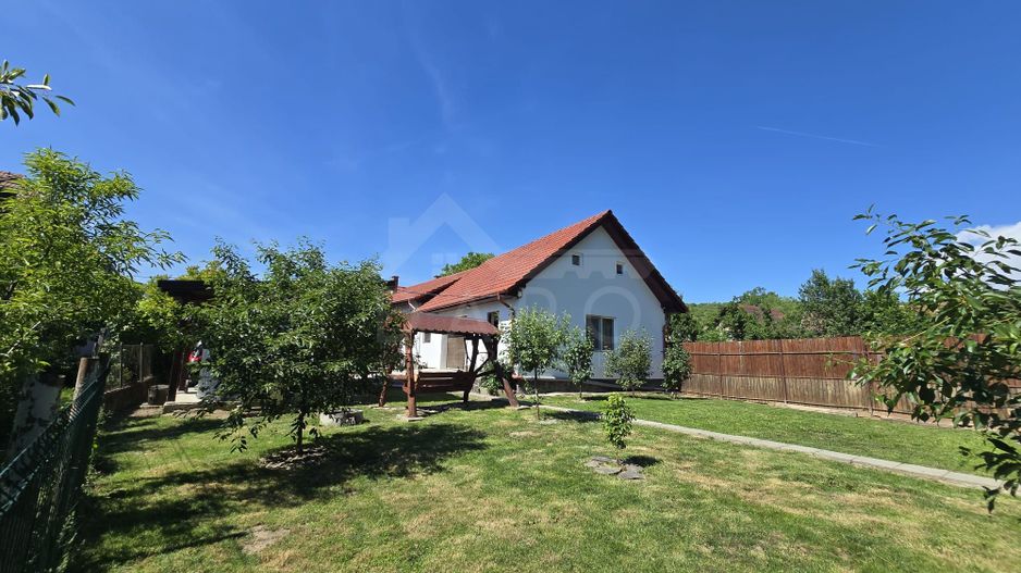 Casa in Livezeni , 140  mp utili , in centrul localitatii . - Poză 4