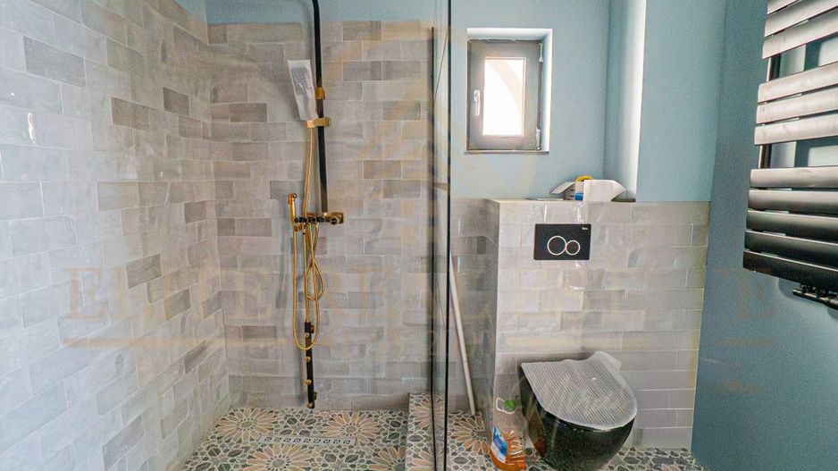 Năvodari - Casă exclusivistă cu ponton privat – Primul rând la lac - Poză 18