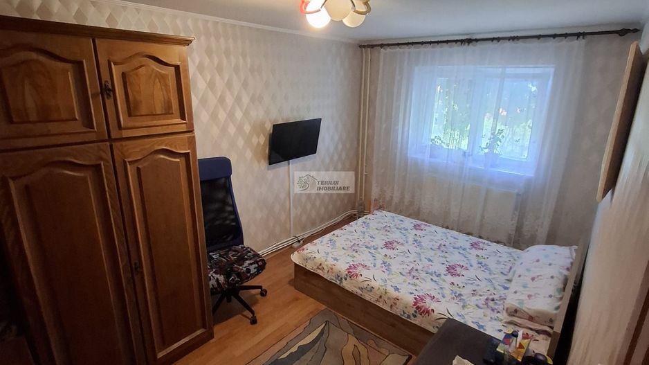 Apartament spatios de 4 camere+1 camera/etaj 2/125mp /Focsani/Finante - Poză 12