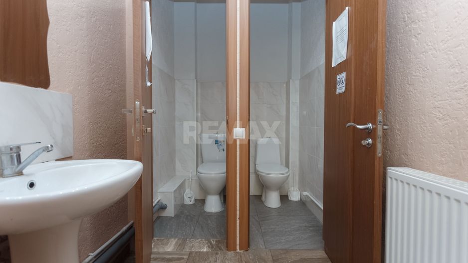 Vanzare oficiu in centru orasului - Poză 8