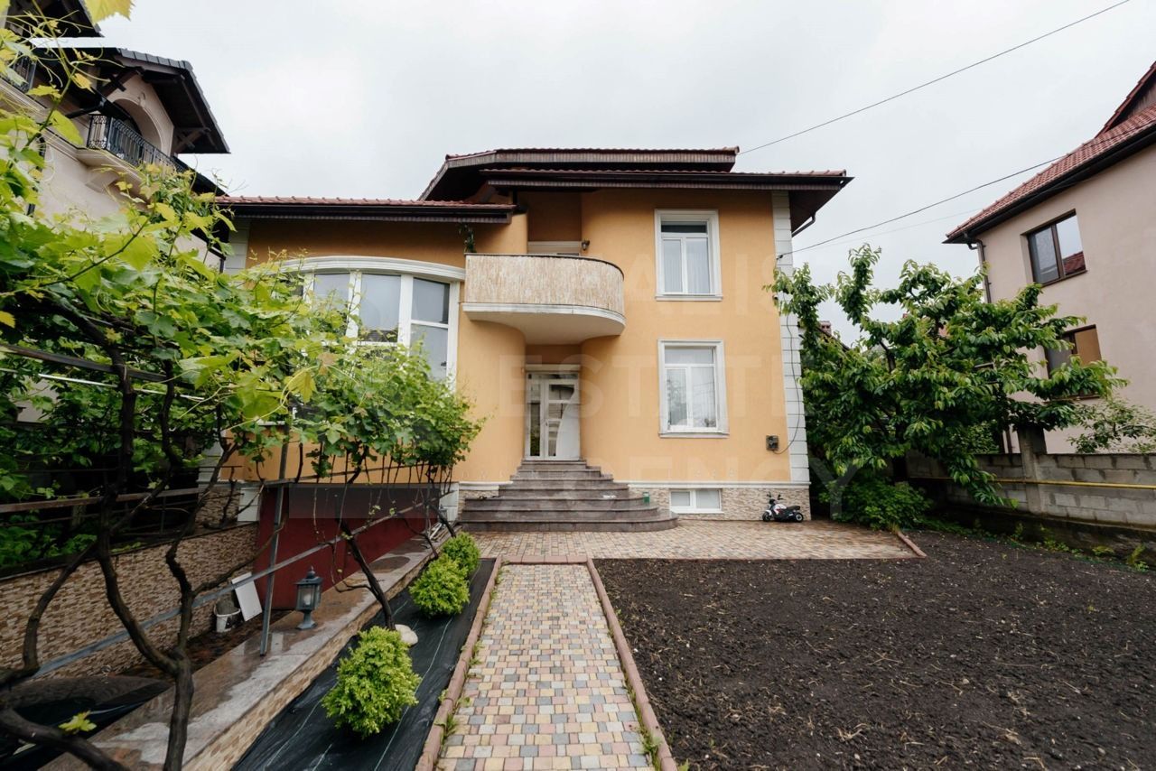 Chirie, casă, 4 camere, str-la Olga Vrabie, Râșcani - Poză 1