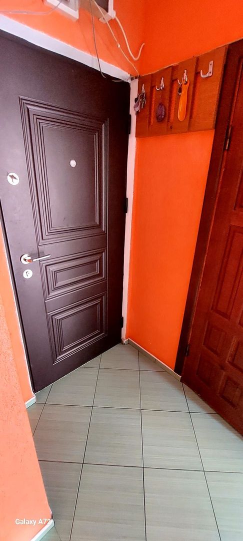 Apartament cochet cu 2 camere - Str.  Soldat Zambila Ionita 3 - Poză 10