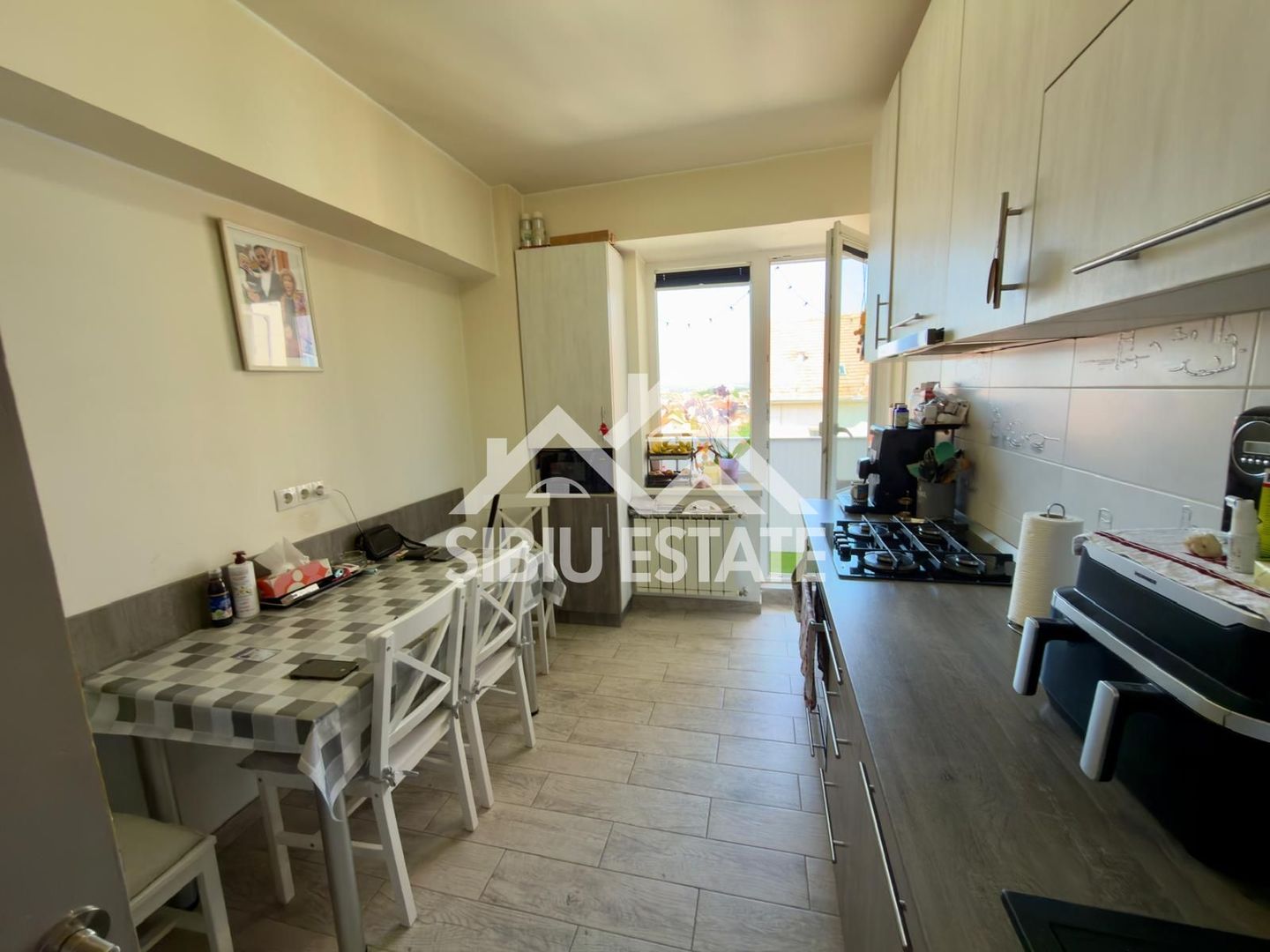 Apartament 75 mp. 3 camere 3 balcoane  decomandat in Sibiu- Terezian - Poză 5