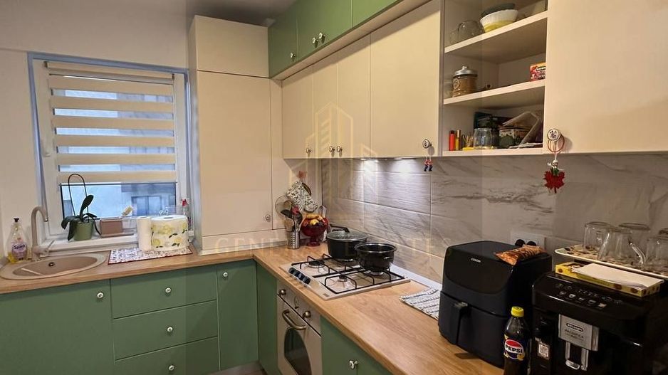 Apartament spre vinzare, 3 camere, modern, complet utilat, mobilat! - Poză 14