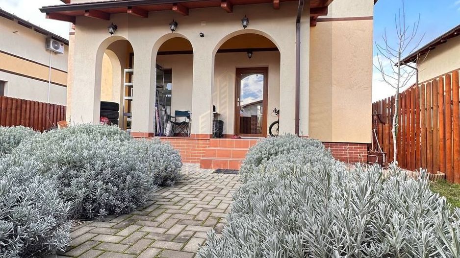 Casă modernă de vânzare în Cristian, Brașov - Poză 1