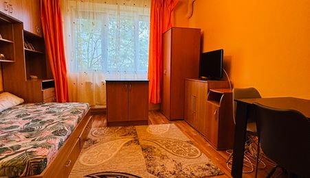 Garsonierǎ Decebal mobilat, utilat