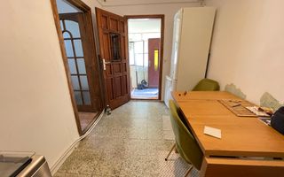 Casă la curte comuna în zona Balcescu - Poză 10