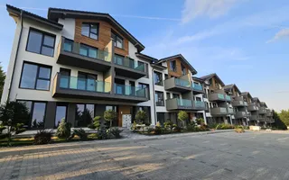 Apartament modern 3 camere 2 bai  terasa acoperita etaj 1 in Cristian - Poză 12