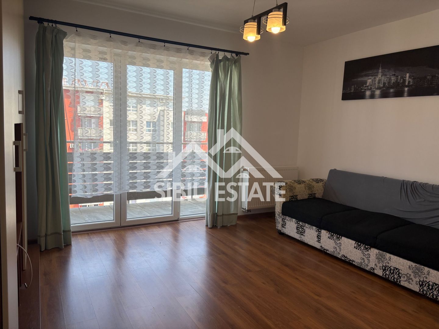 Zona M. Viteazul - Apartament 1 Camera, cu balcon, parcare si pivnita - Poză 1