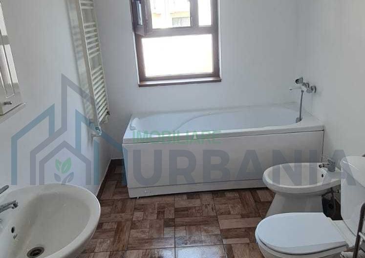 Apartament 3 camere cu gradina si parcare, Valea Adanca, str. Bazei, Iasi - Poză 6