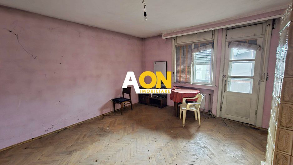 Casa cu 7 camere, 700 mp teren, deschidere la 2 strazi, zona Centru - Poză 7