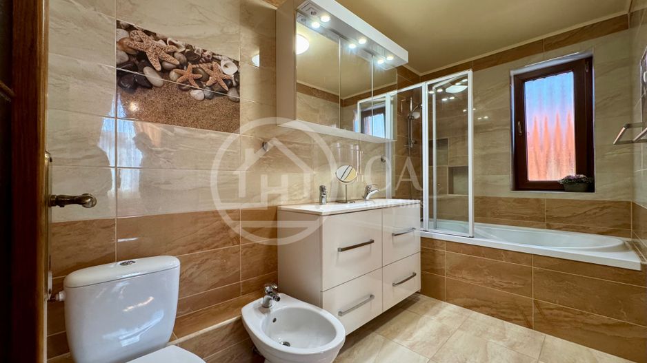 Casă de vânzare cu 5 camere in Sânmartin, Bihor - Poză 16