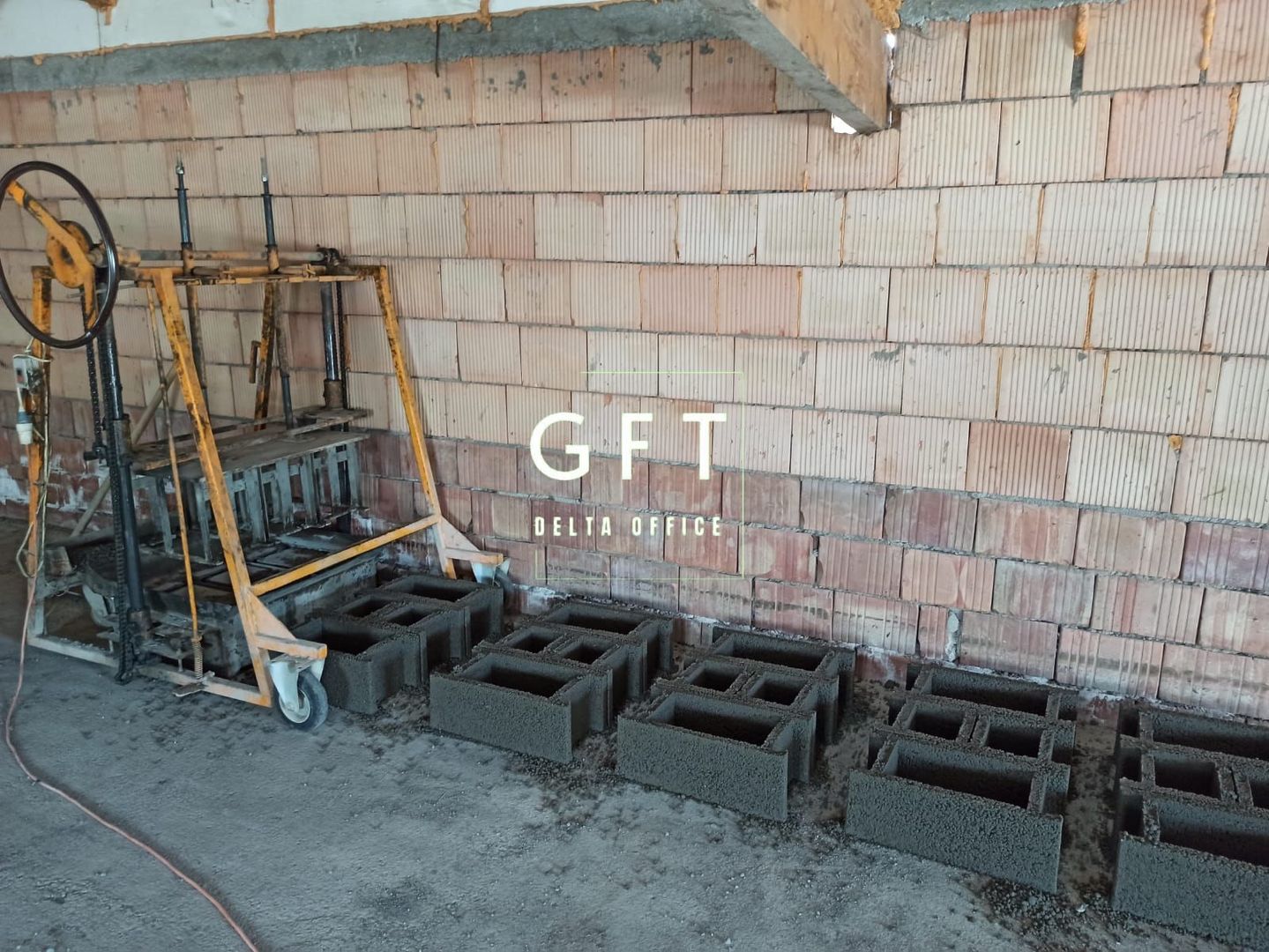 Hala productie boltari/coame/stalpi 173 mp-teren 1400 mp-Jelna - Poză 3