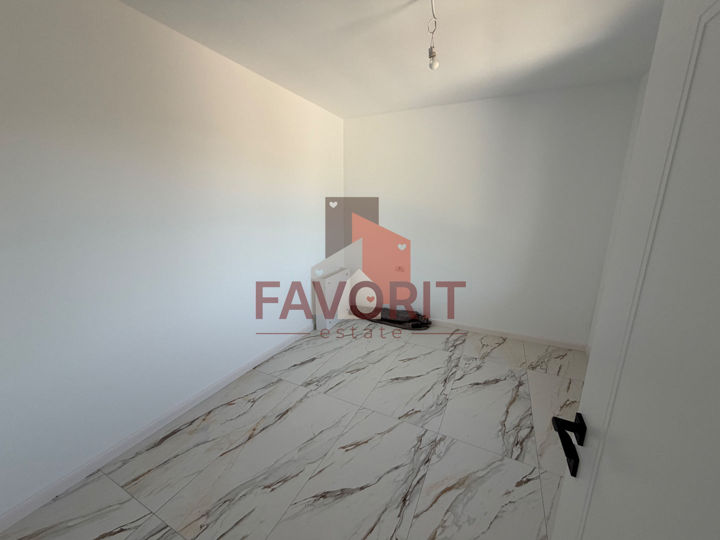 Casa individuala. 172 mp utili. Garaj. Disponibila imediat - Poză 15