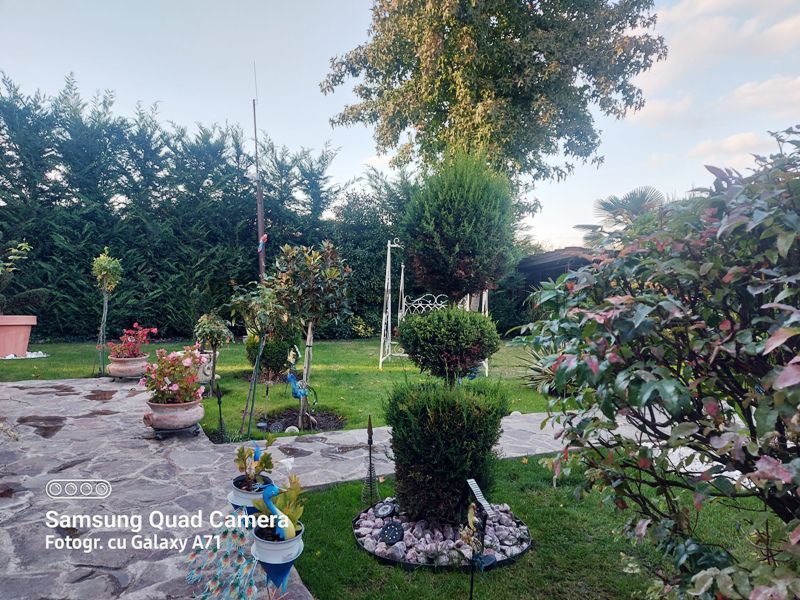Casa lux cu 5 camere in Rontau - Poză 31