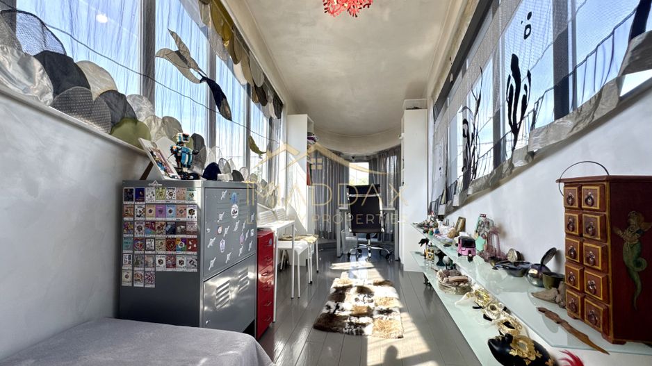 Vila cu 5 camere *344mp* + 400mp Teren // Zona Bucurestii Noi - Poză 46