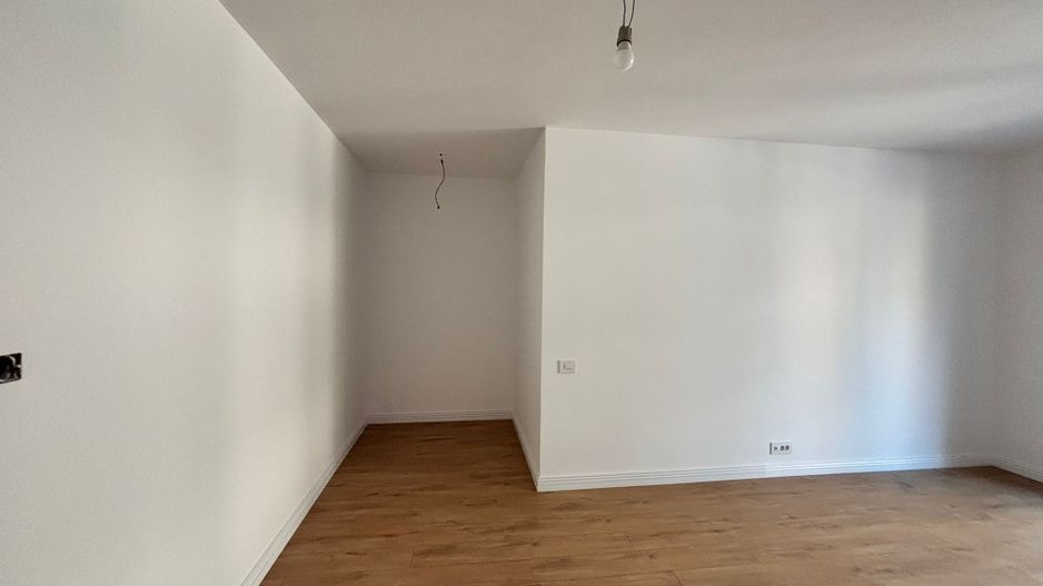 Apartament spatios 2 camere  I Aviatiei - Poză 3