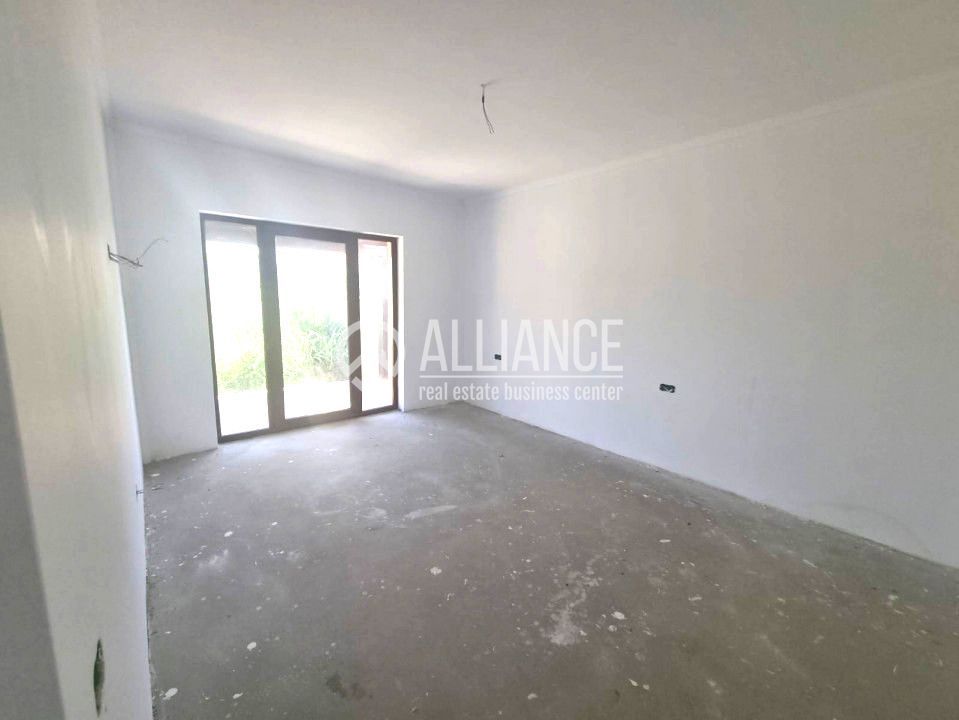 VALU LUI TRAIAN ( COD 02) -  Casa Superba 4 Camere aproape de conac - Poză 12